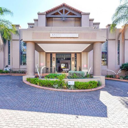 Mercure Hotel Nelspruit Mbombela Bagian luar foto