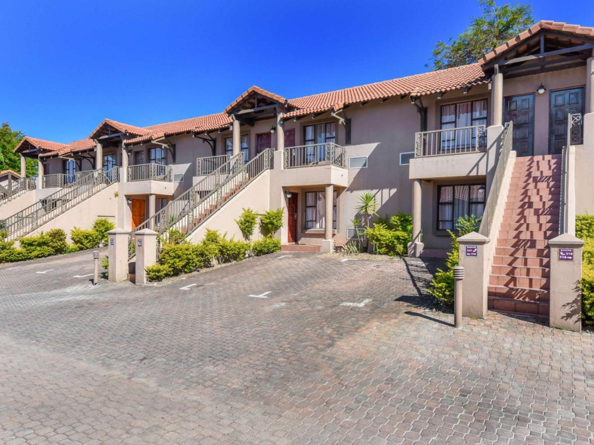 Mercure Hotel Nelspruit Mbombela Bagian luar foto