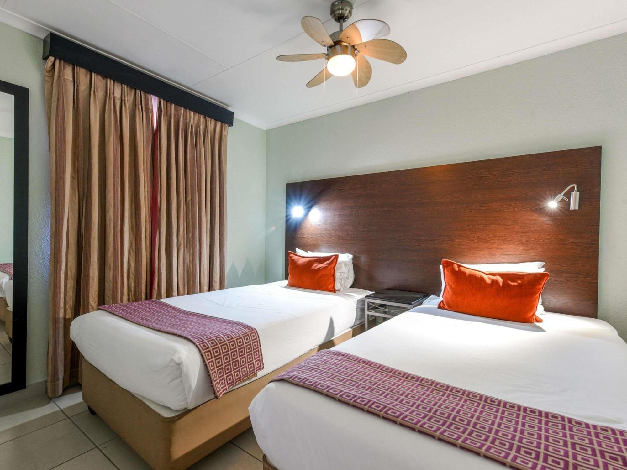 Mercure Hotel Nelspruit Mbombela Bagian luar foto